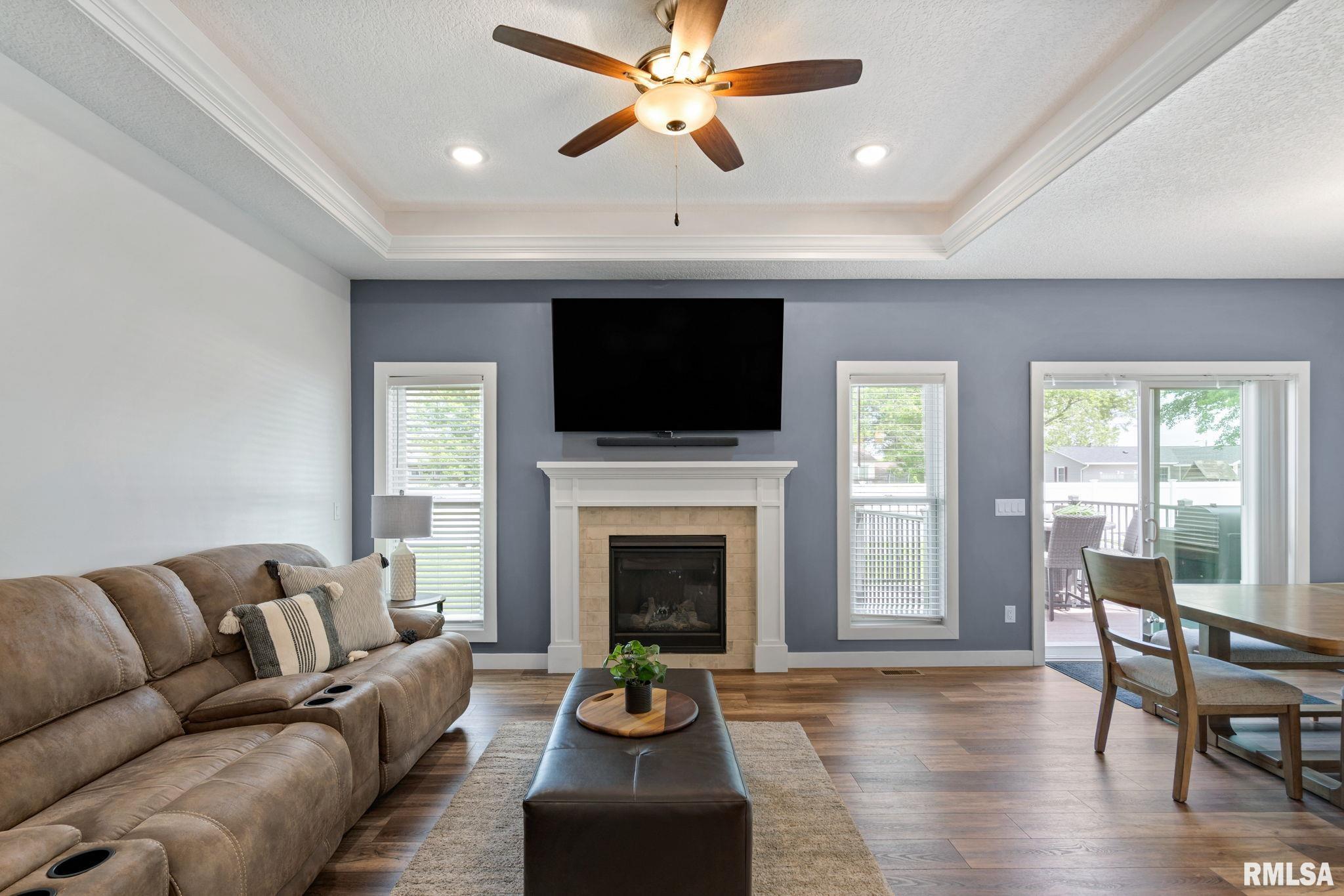 579 Kevin Road Blue Grass, IA 52726 - Photo 6 of 43 Gallery Image 6