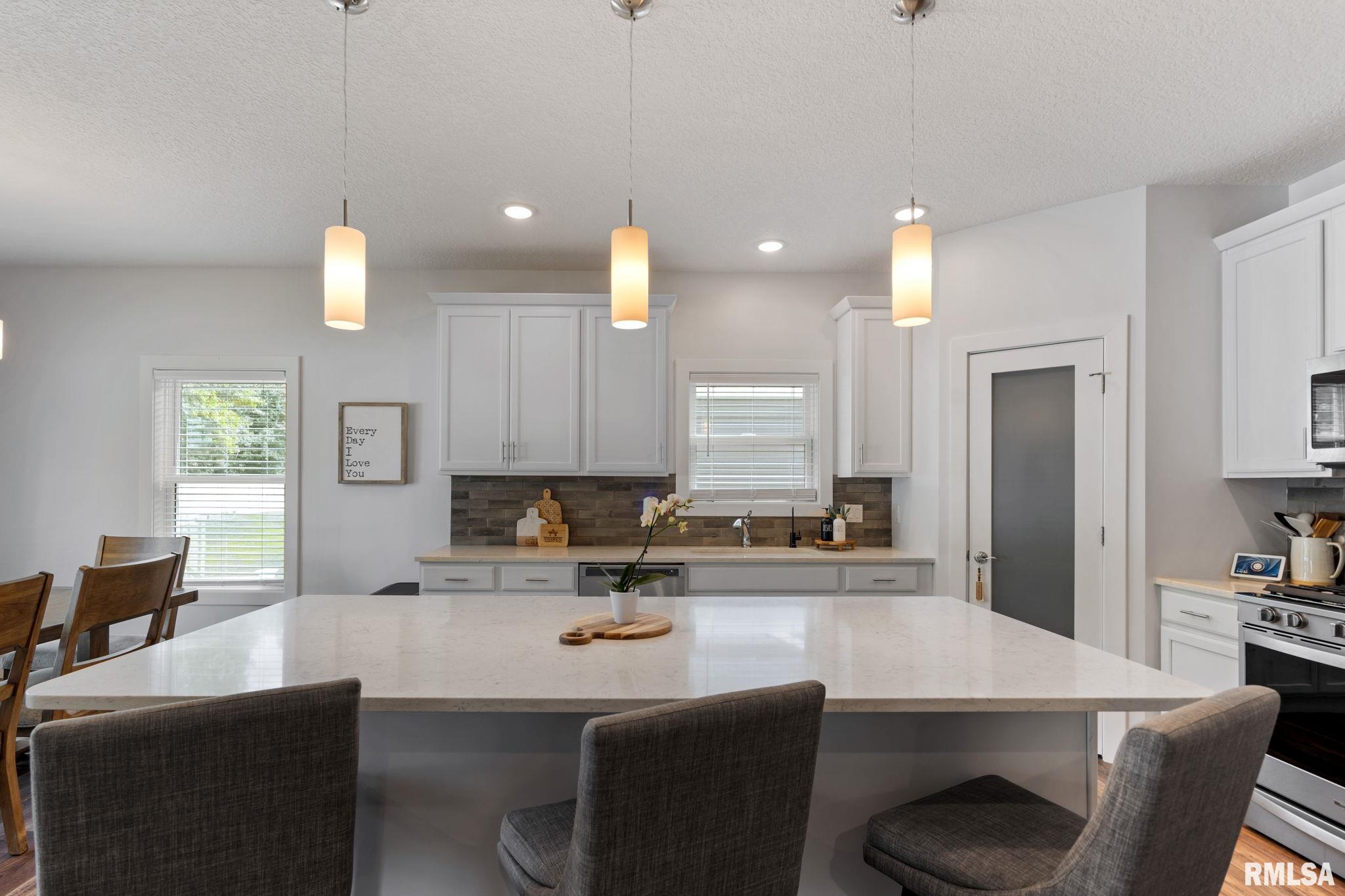 579 Kevin Road Blue Grass, IA 52726 - Photo 8 of 43 Gallery Image 8