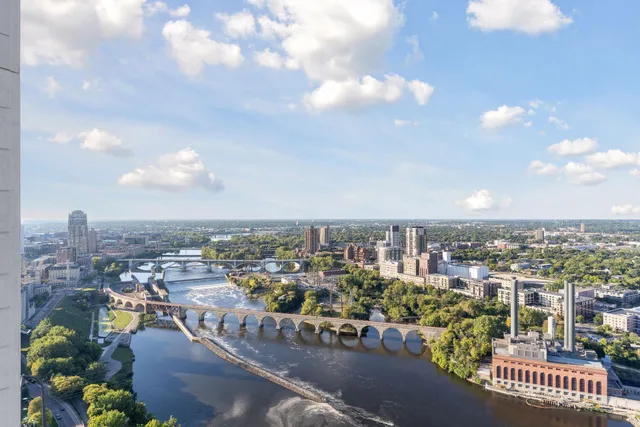$2,295,000 | 1111 West River Parkway, Unit 35C, Minneapolis, MN 55415
