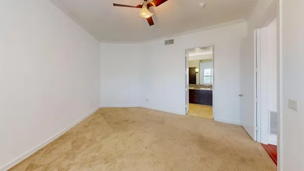 $3,099 | 2950 McKinney Avenue, Unit 424, Dallas, TX 75204