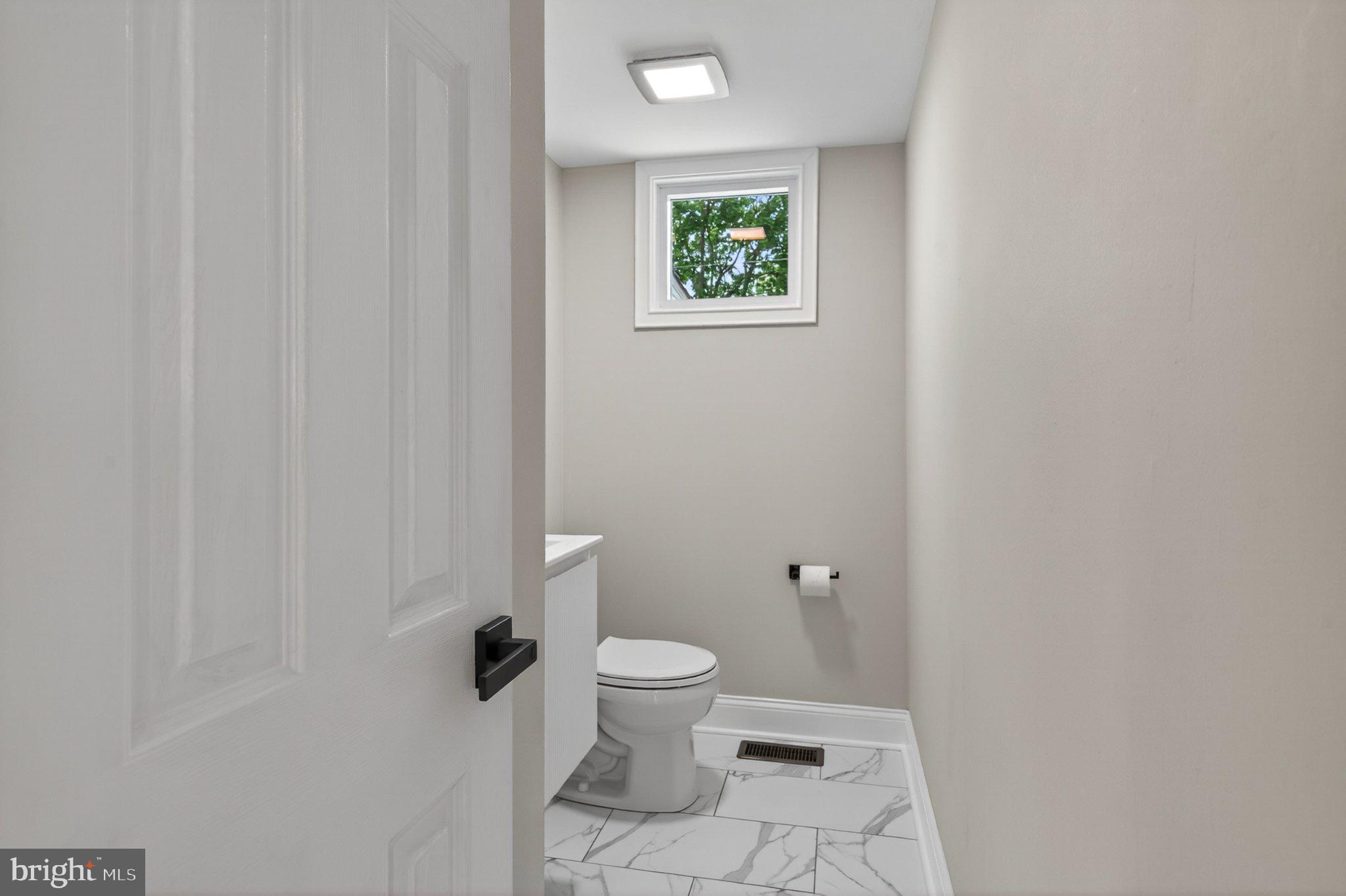 3312 Englewood Road Wilmington, DE 19810 - Photo 29 of 80 Updated Half Bath.