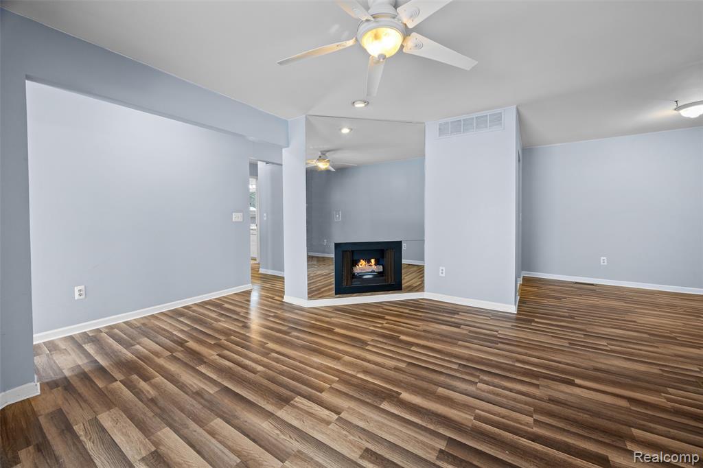 34790 West 8 Mile Road, Unit 2 Farmington Hills, MI 48335 - Photo 6 of 21