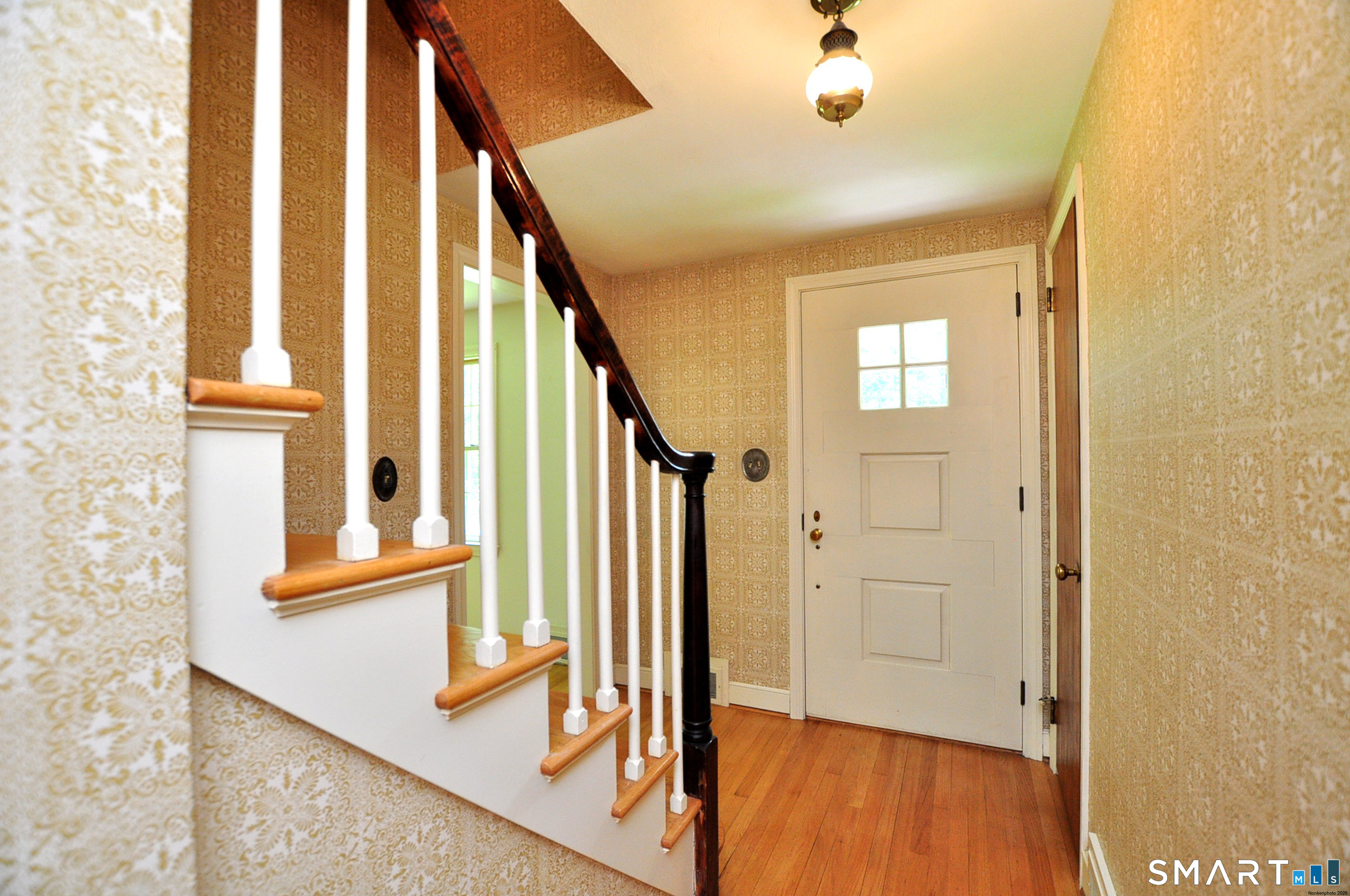 220 Arch Road Avon, CT 06001 - Photo 12 of 32