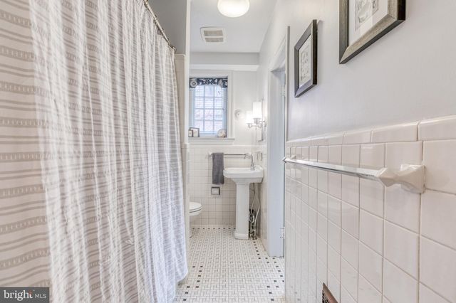 $650,000 | 125 West Springfield Avenue, Philadelphia, PA 19118