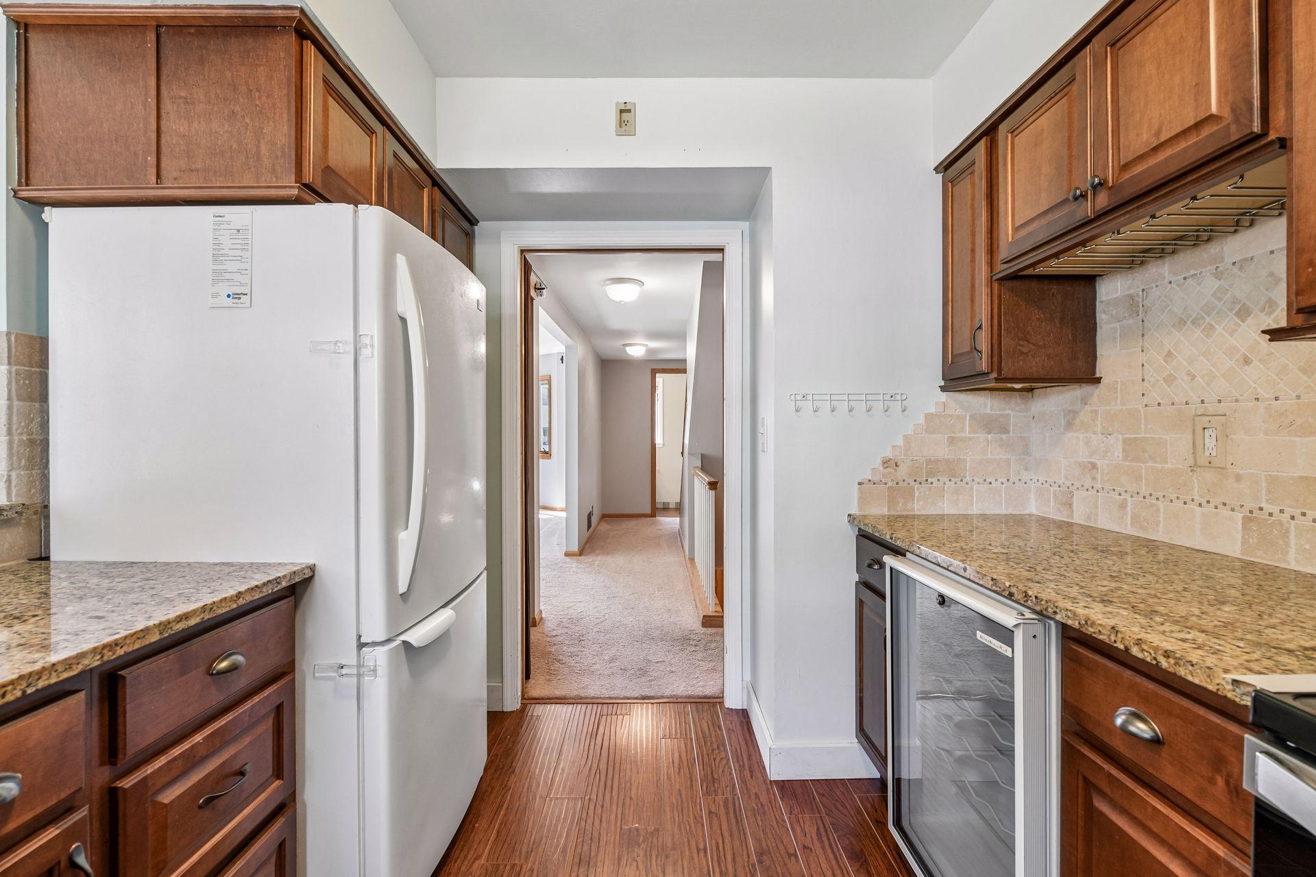 4943 Bayswater Road Minnetonka, MN 55345 - Photo 18 of 56