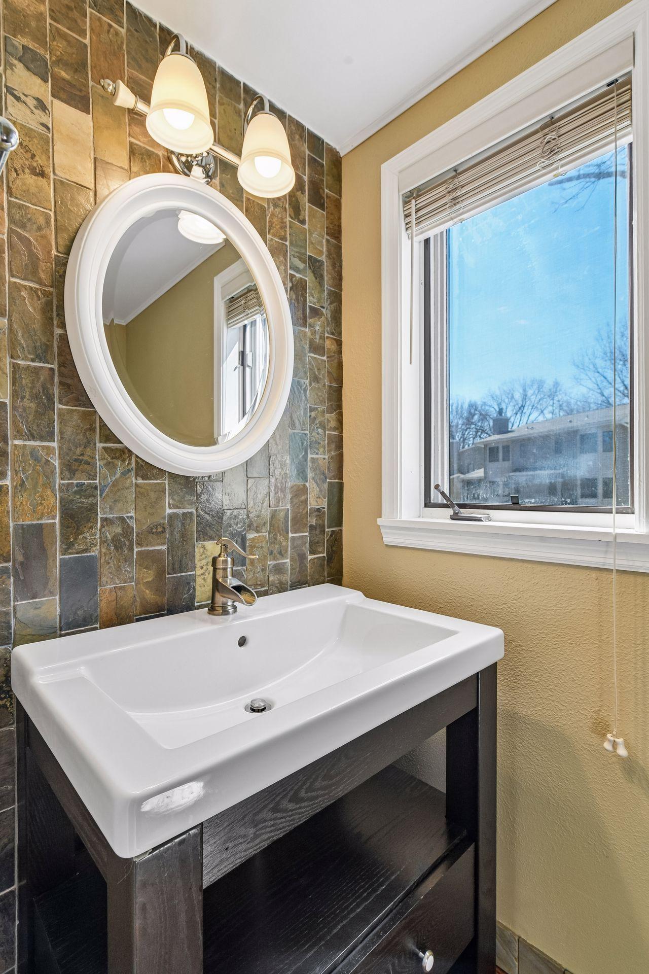 4943 Bayswater Road Minnetonka, MN 55345 - Photo 20 of 56