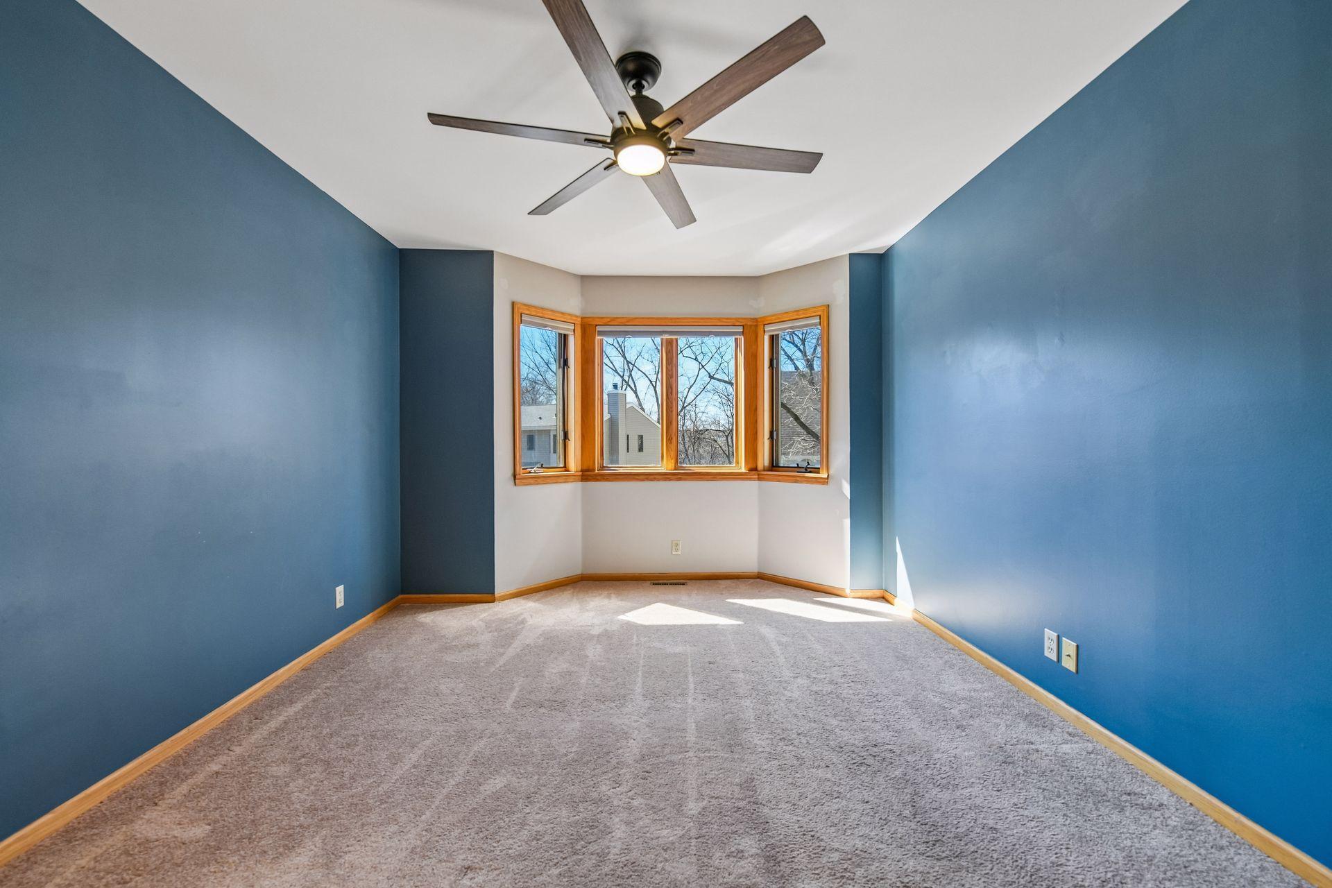 4943 Bayswater Road Minnetonka, MN 55345 - Photo 23 of 56