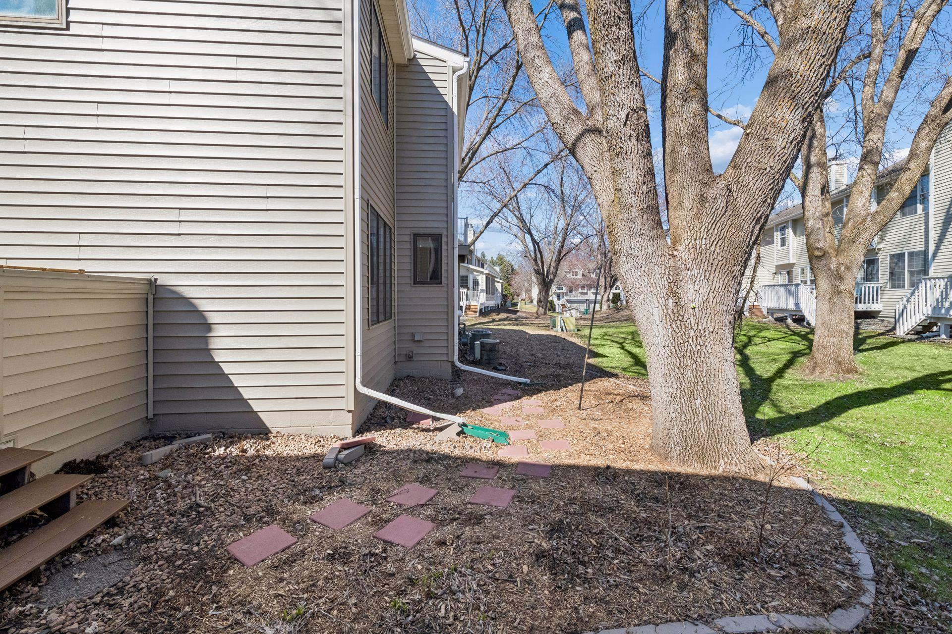 4943 Bayswater Road Minnetonka, MN 55345 - Photo 39 of 56