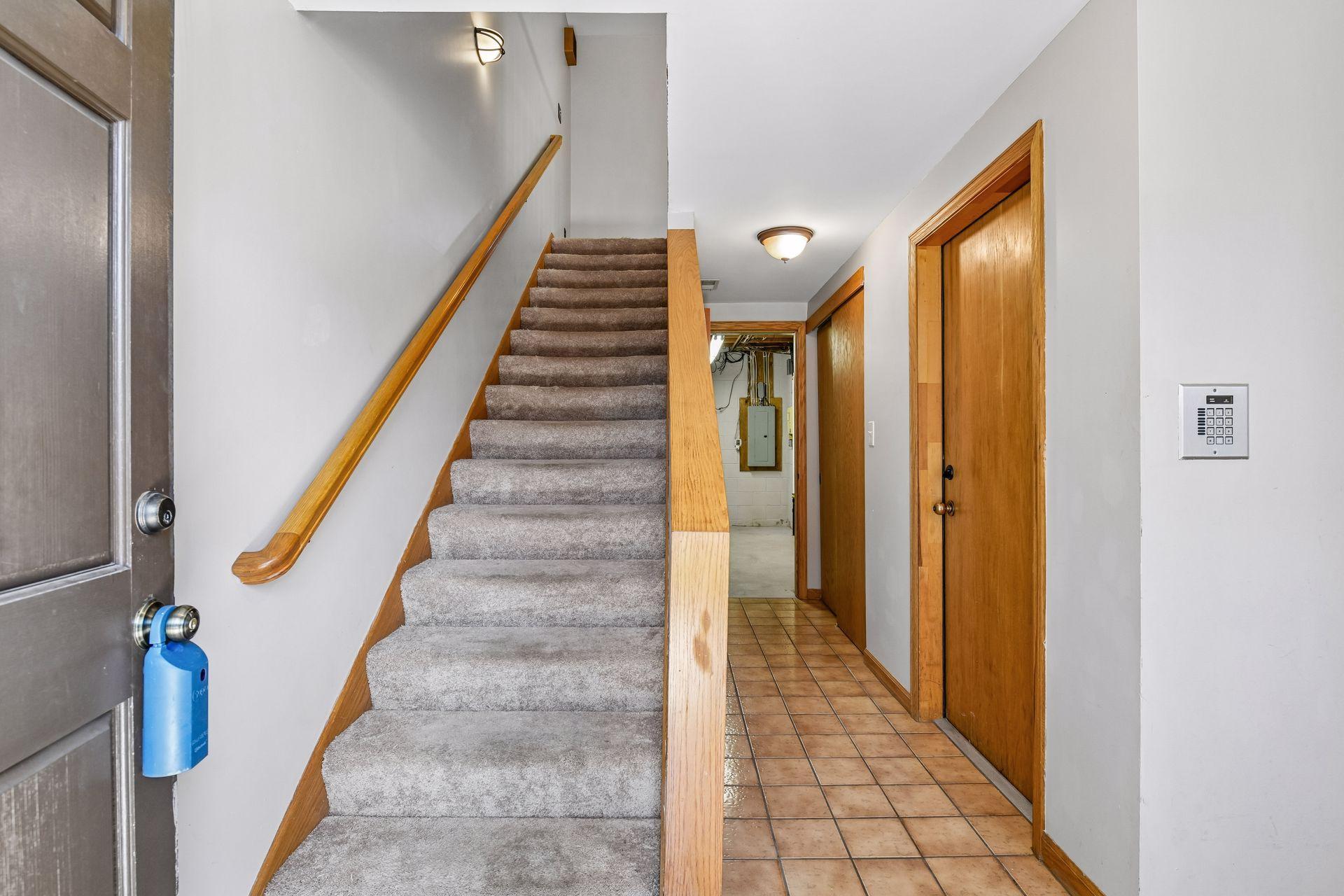 4943 Bayswater Road Minnetonka, MN 55345 - Photo 4 of 56