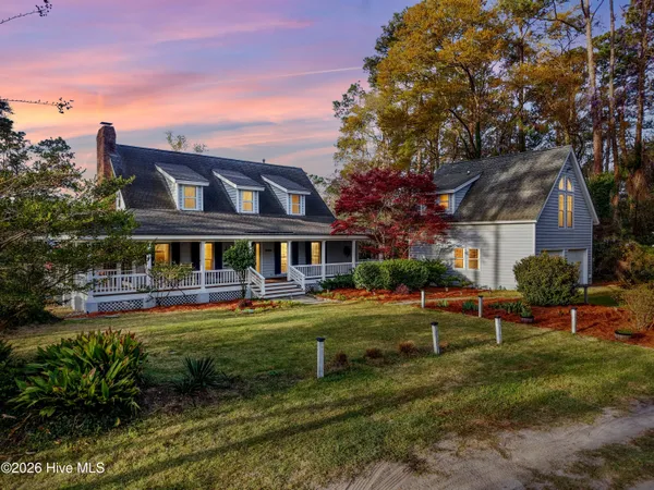 $899,900 | 1325 Marsh Line Court Southwest, Shallotte, NC 28470