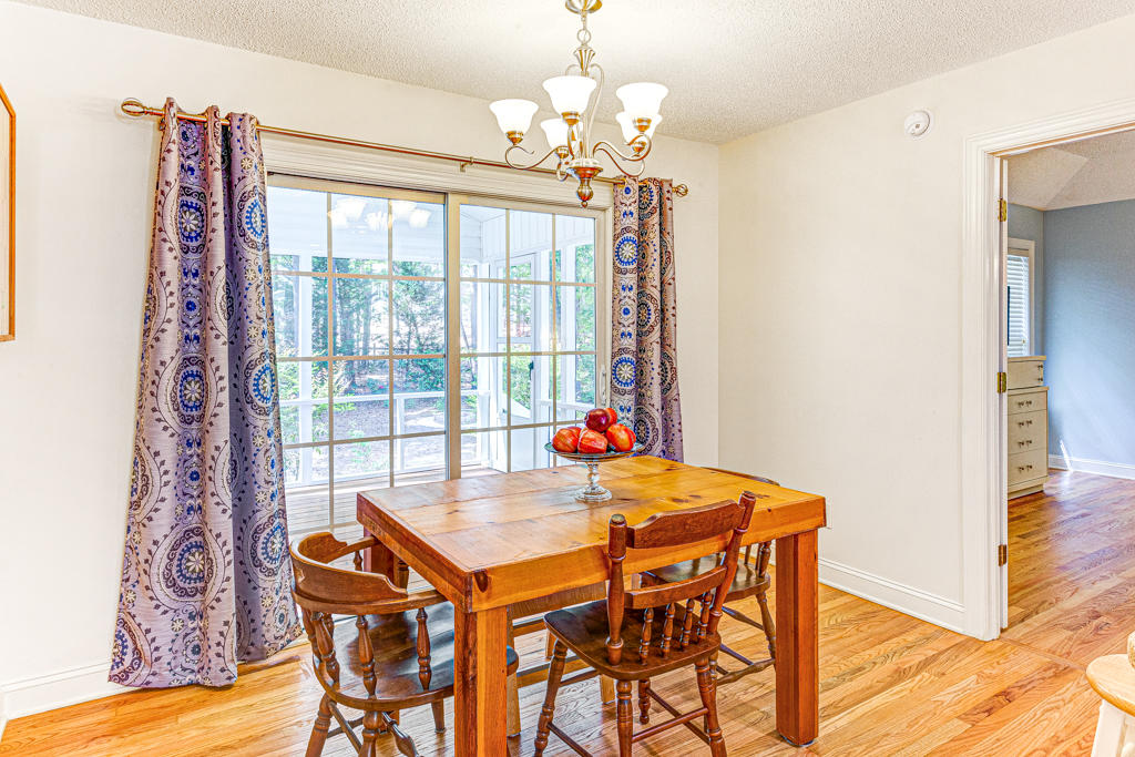 25 Old Hunt Road Pinehurst, NC 28374 - Photo 18 of 47 Dining Area