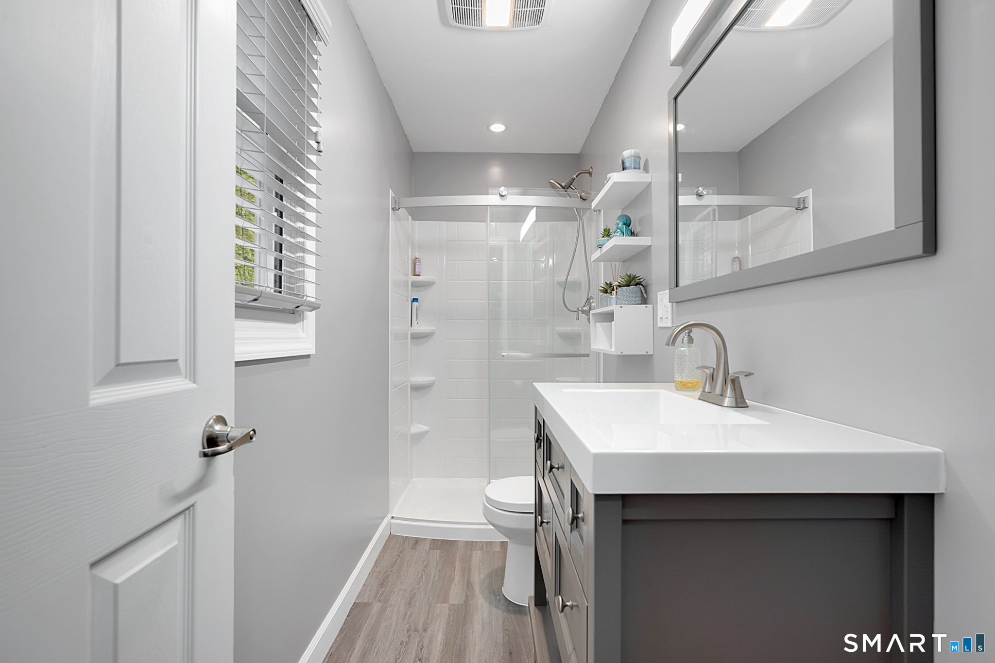 69 Strawberry Hill Road Bristol, CT 06010 - Photo 13 of 29