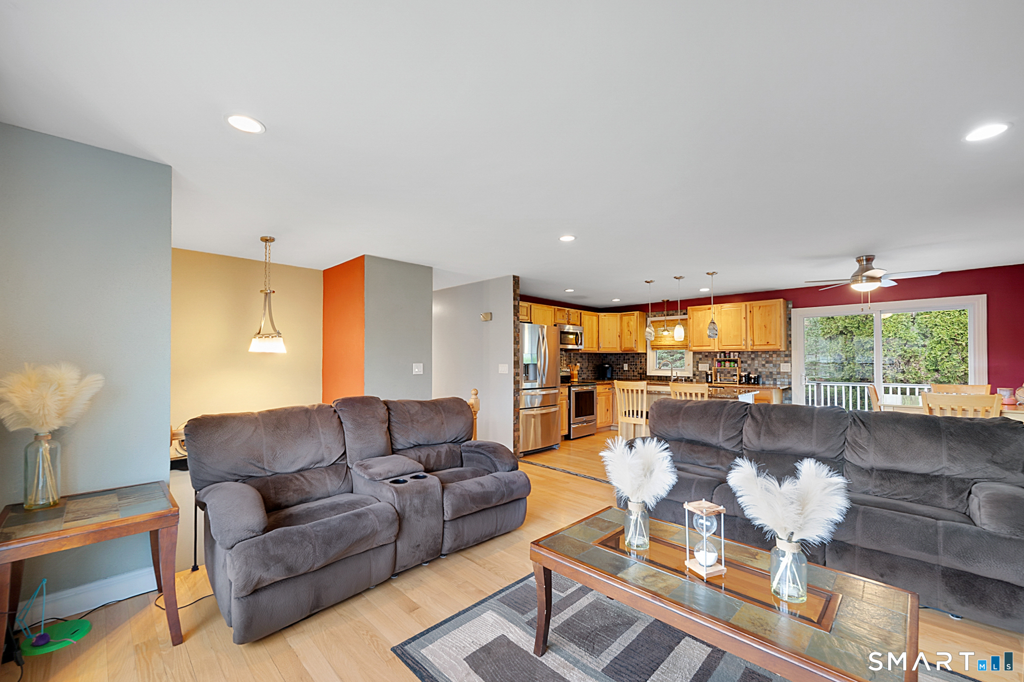 69 Strawberry Hill Road Bristol, CT 06010 - Photo 8 of 29