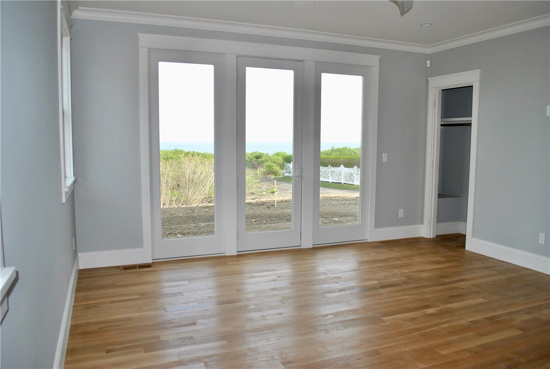 1028 Ocean Road Narragansett, RI 02882 - Photo 14 of 27