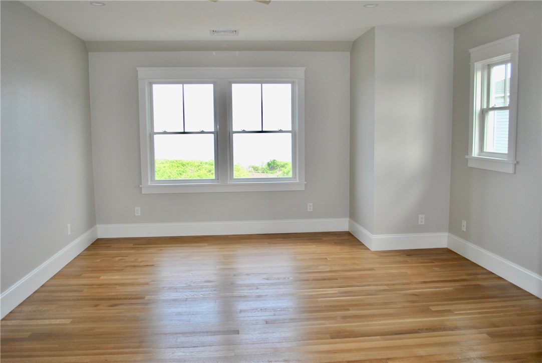 1028 Ocean Road Narragansett, RI 02882 - Photo 17 of 27