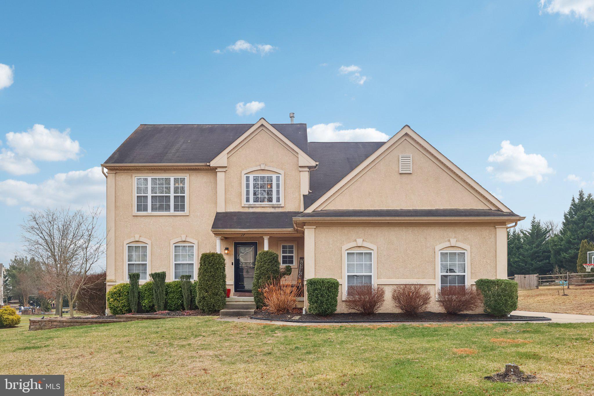 17 Ridgeview Road Delran, NJ 08075 - Photo 2 of 43 a front view of house with yard and green space