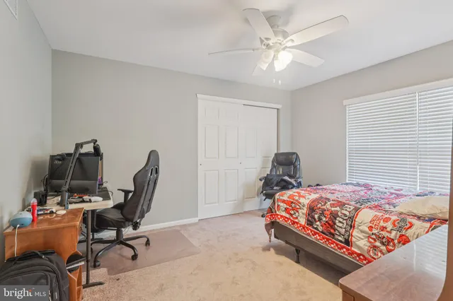 $699,999 | 17 Ridgeview Road, Delran, NJ 08075