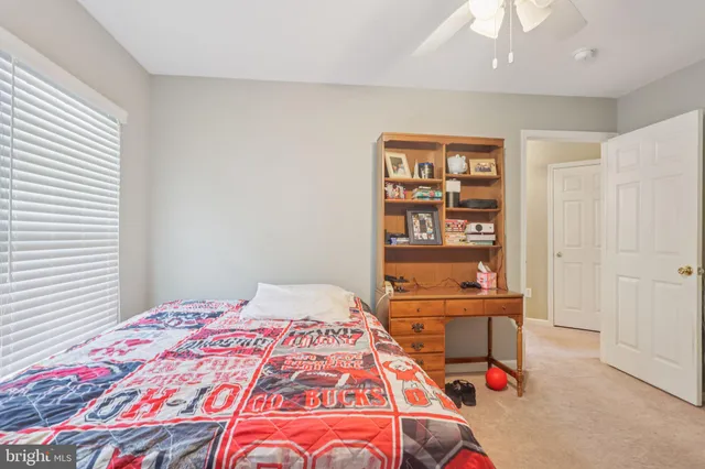 $699,999 | 17 Ridgeview Road, Delran, NJ 08075