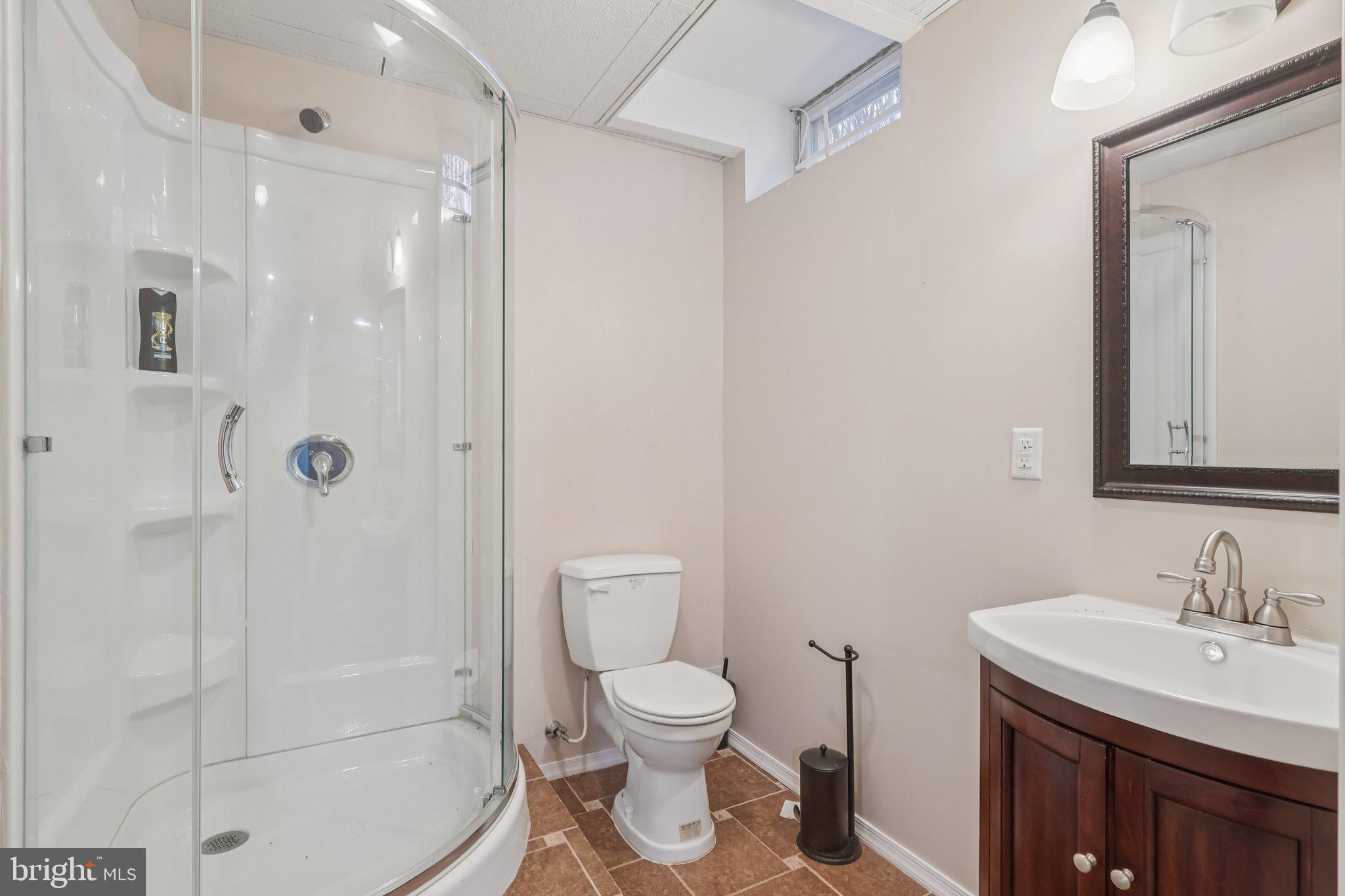17 Ridgeview Road Delran, NJ 08075 - Photo 33 of 43 a bathroom with a granite countertop sink toilet and shower