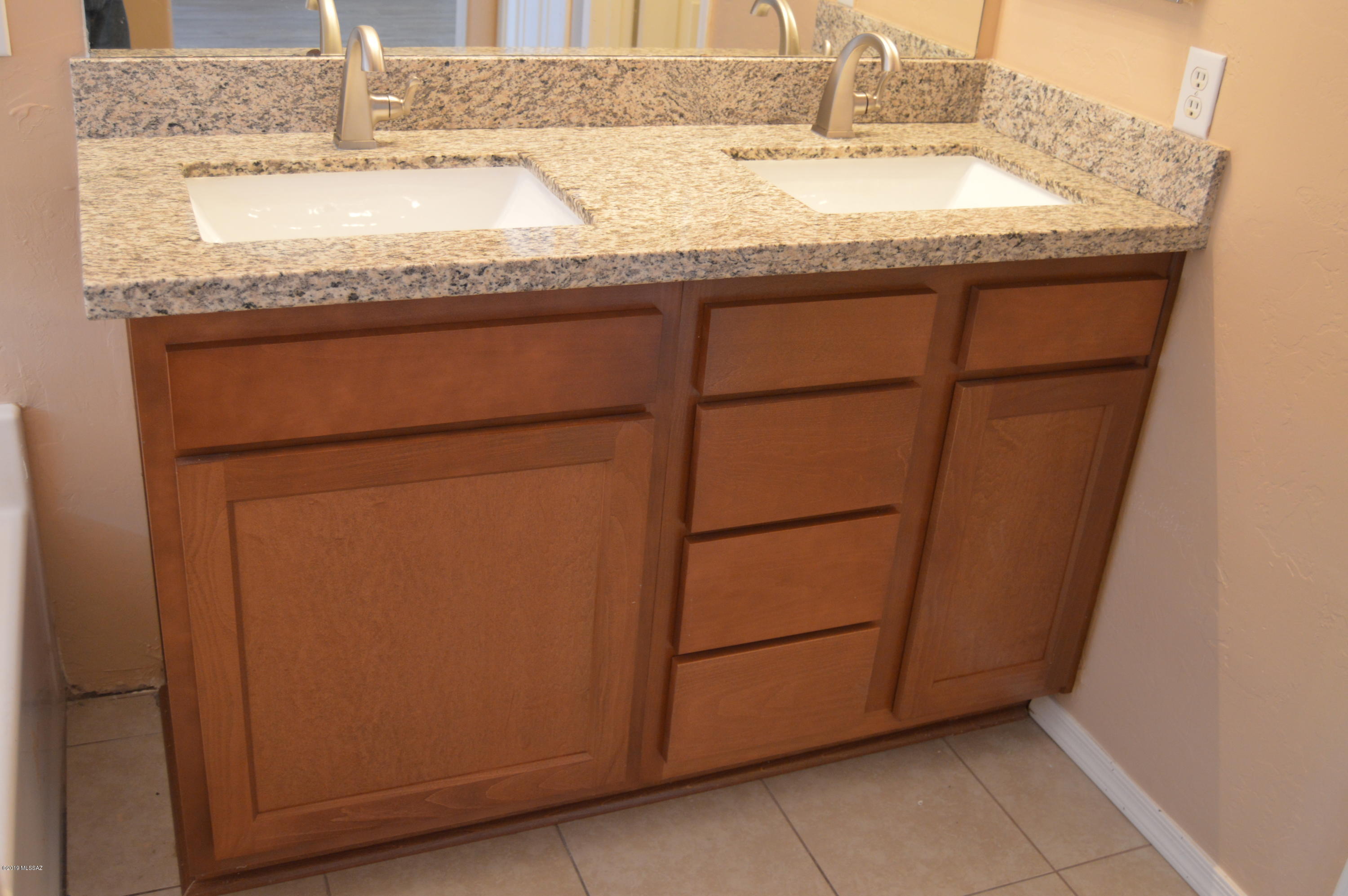 4639 South Valley Road Tucson, AZ 85714 - Photo 23 of 44