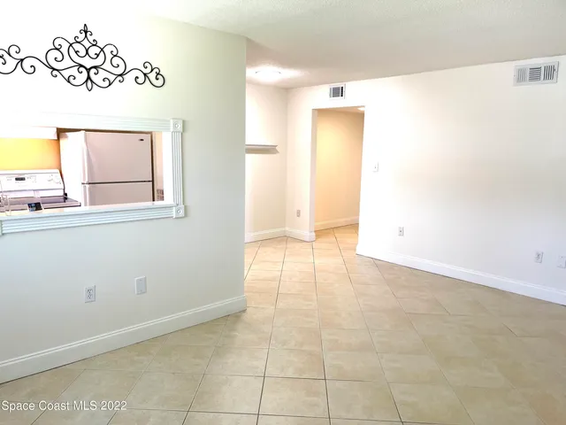 $1,500 | 5600 North Banana River Boulevard, Unit 25, Cocoa Beach, FL 32931