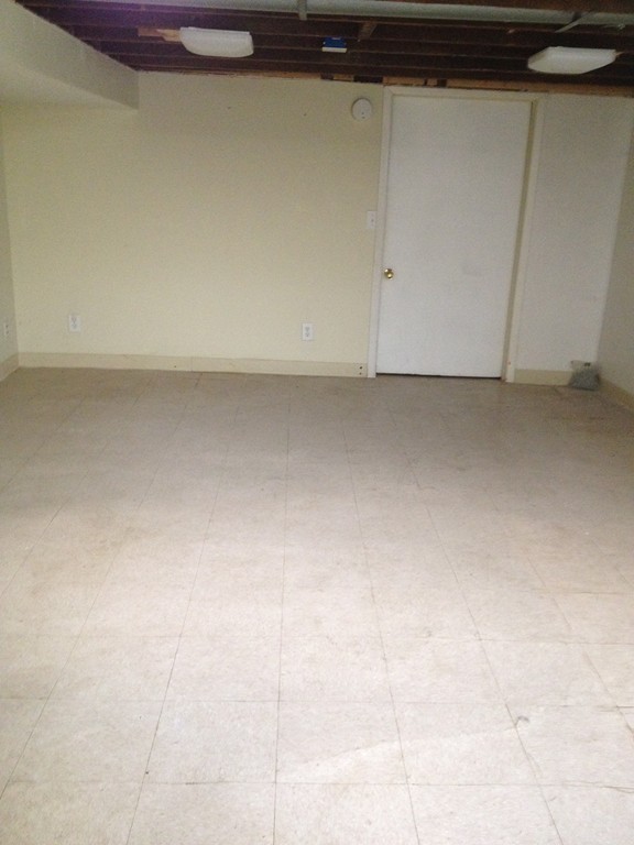 64 Roy Street Springfield, MA 01104 - Photo 17 of 29 a view of room