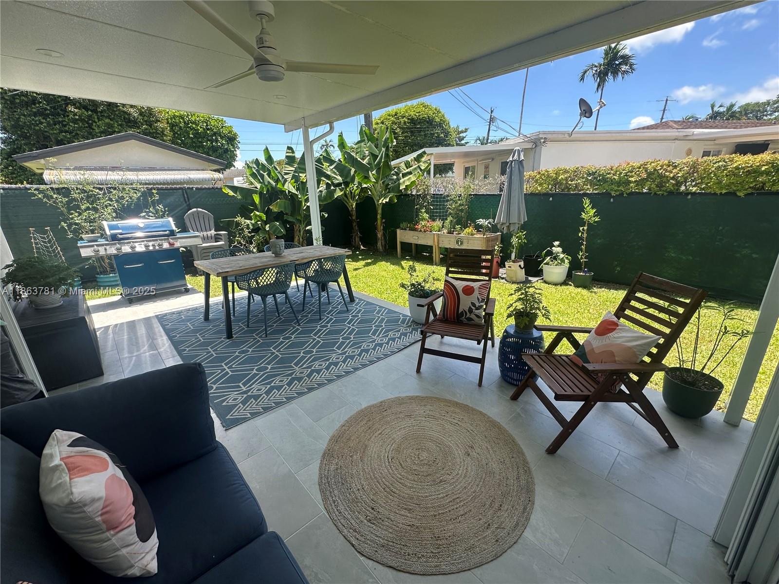 7310 Southwest 31st Street Miami, FL 33155 - Photo 16 of 25