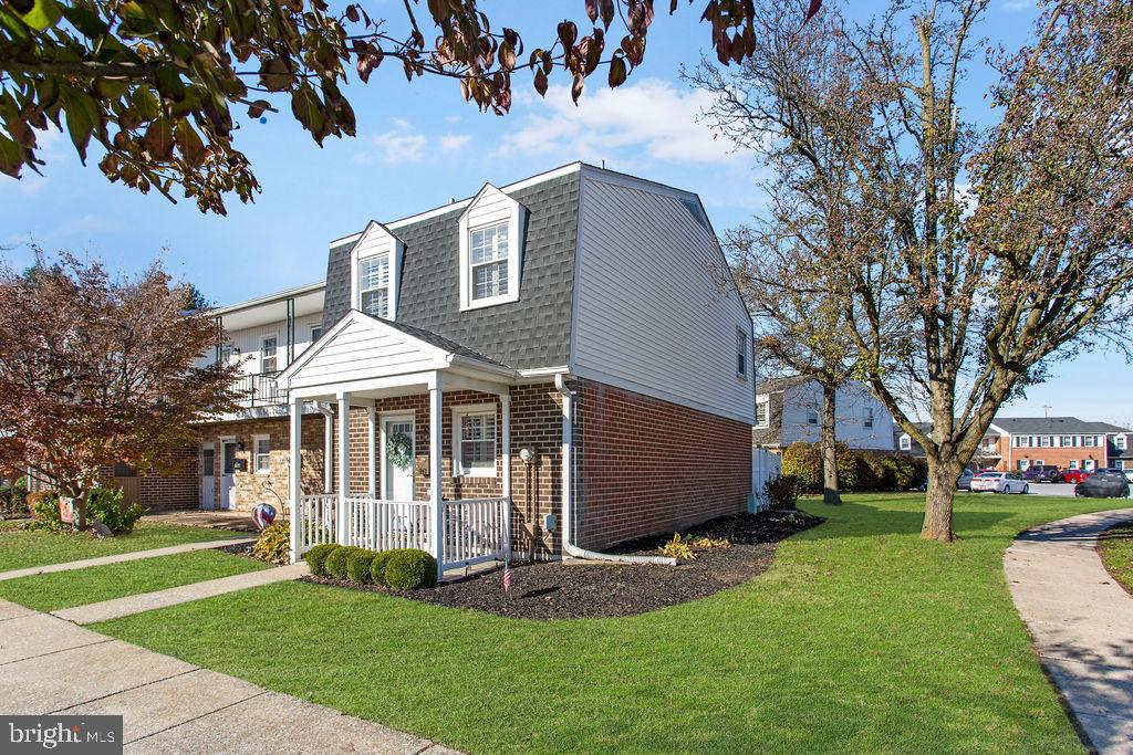 1738 Devers Road York, PA 17404 - Photo 2 of 21