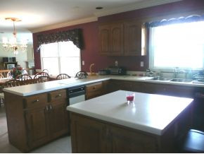 1365 Cooks Valley Road Kingsport, TN 37664 - Photo 8 of 24 Kitchen
