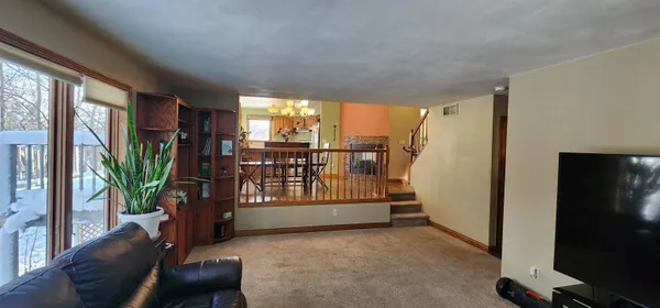 $455,000 | W2286 Valleywood Lane, Appleton, WI 54915