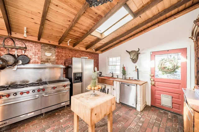 $1,099,900 | 2416 Lowesville Road, Amherst, VA 24521