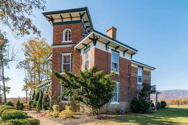 $1,099,900 | 2416 Lowesville Road, Amherst, VA 24521