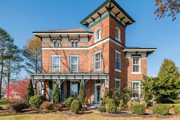 $1,099,900 | 2416 Lowesville Road, Amherst, VA 24521