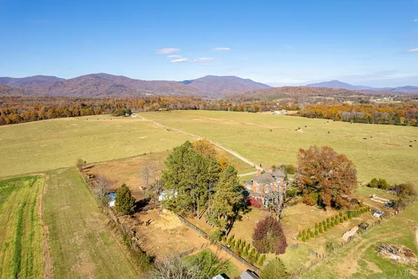 $1,099,900 | 2416 Lowesville Road, Amherst, VA 24521