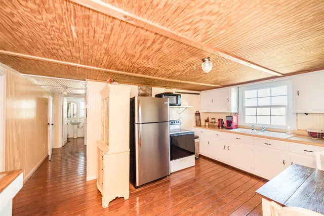 $1,099,900 | 2416 Lowesville Road, Amherst, VA 24521