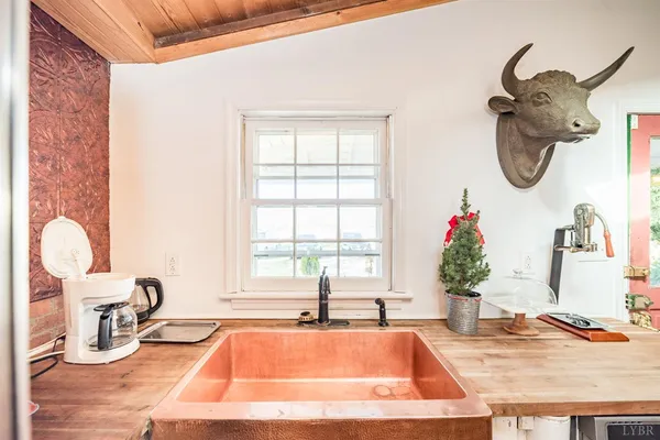 $1,099,900 | 2416 Lowesville Road, Amherst, VA 24521