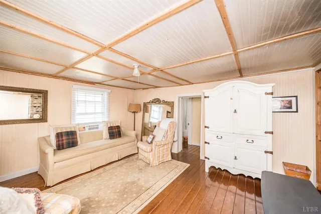 $1,099,900 | 2416 Lowesville Road, Amherst, VA 24521