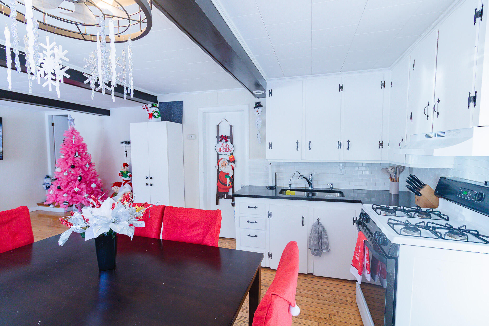 502 Newbury Neck Road Surry, ME 04684 - Photo 15 of 38 Kitchen and dining area