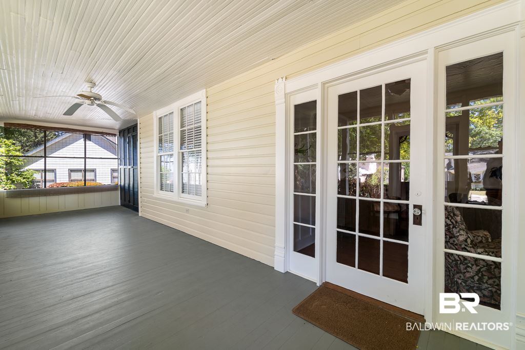 9 White Avenue Fairhope, AL 36532 - Photo 4 of 36