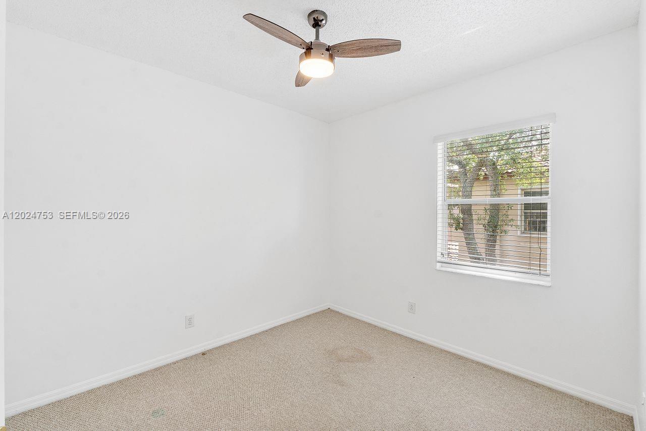 16035 Emerald Cove Road Weston, FL 33331 - Photo 18 of 36
