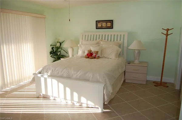 $5,100 | 360 Palm Drive, Unit 4, Naples, FL 34112