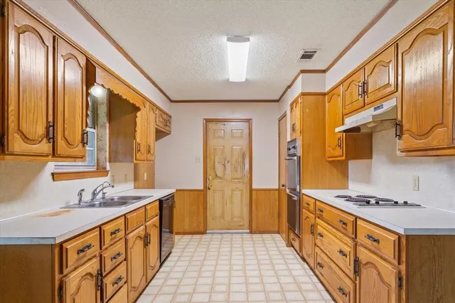 $185,000 | 504 North Emerson Street, Mart, TX 76664