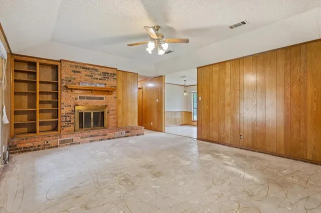 $185,000 | 504 North Emerson Street, Mart, TX 76664