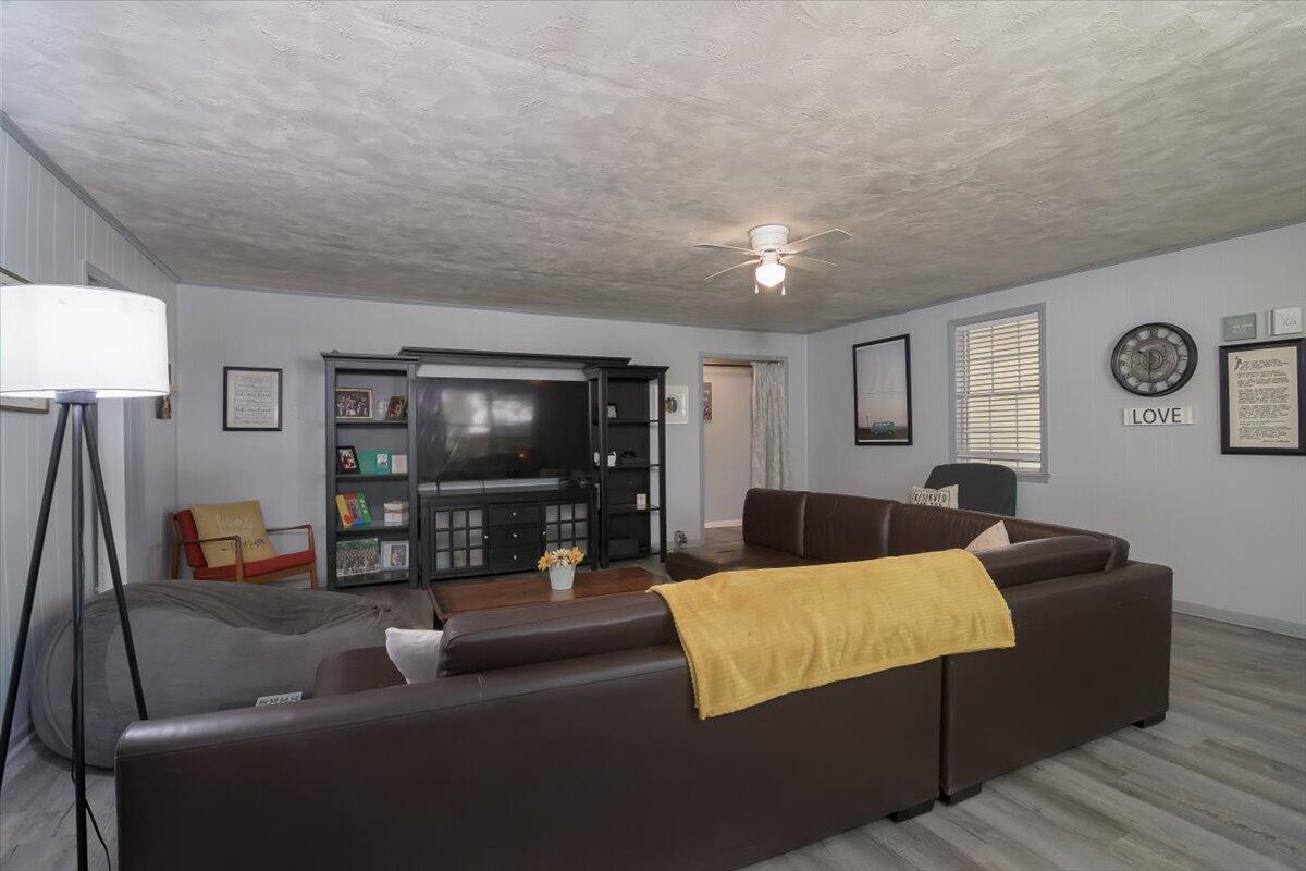 205 Barton Street Wrens, GA 30833 - Photo 14 of 37 15-015-