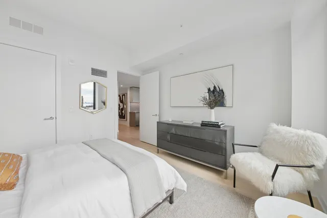 $1,015,000 | 155 Bay Street, Unit 1605, Jersey City, NJ 07302