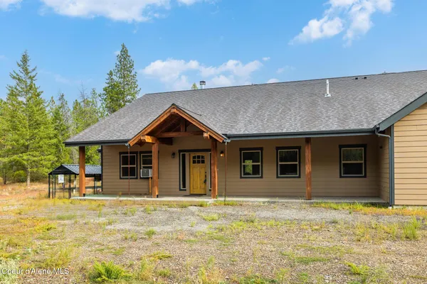 $1,050,000 | 1829 West Smoke Tree Avenue, Athol, ID 83801