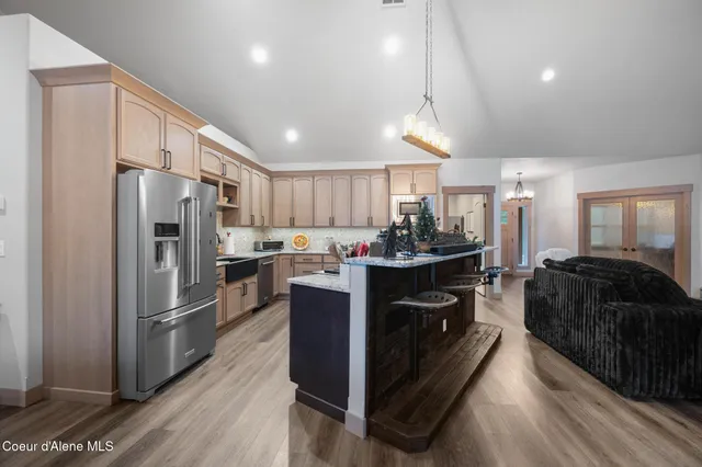 $1,050,000 | 1829 West Smoke Tree Avenue, Athol, ID 83801