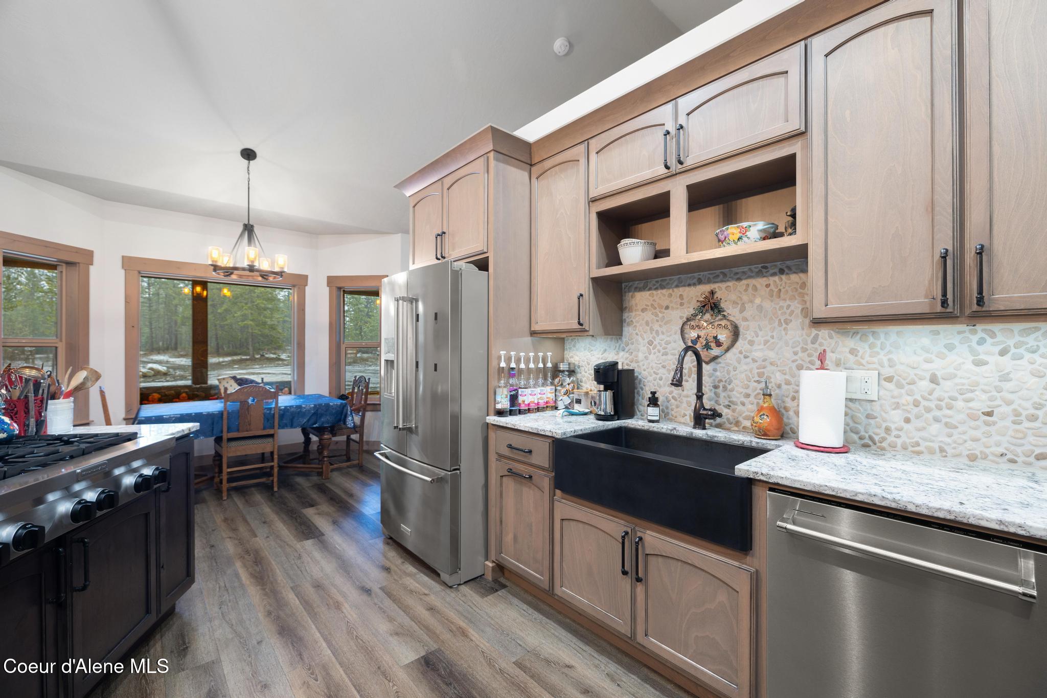 1829 West Smoke Tree Avenue Athol, ID 83801 - Photo 18 of 46 Kitchen