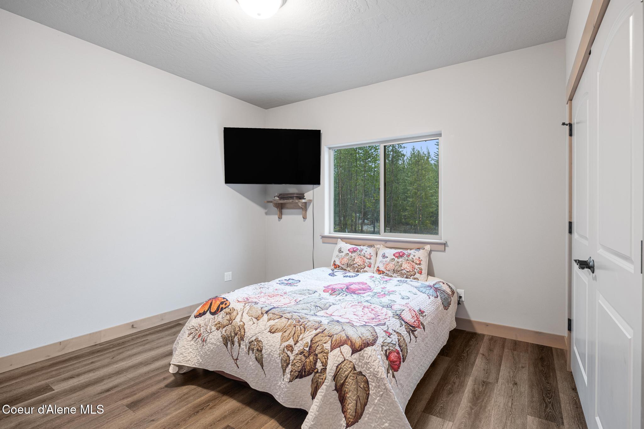 1829 West Smoke Tree Avenue Athol, ID 83801 - Photo 34 of 46 Bedroom