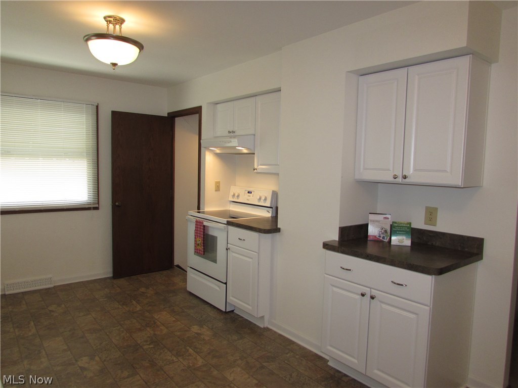 6090 Ridge Road Parma, OH 44129 - Photo 5 of 35